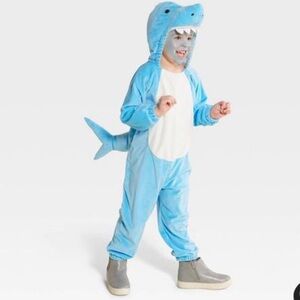 NWT Toddler Plush Shark Jumpsuit 2-3T